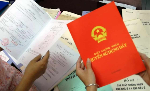 Thế chấp sổ đỏ nhà ở vay ngân hàng: Điều kiện và thủ tục mới